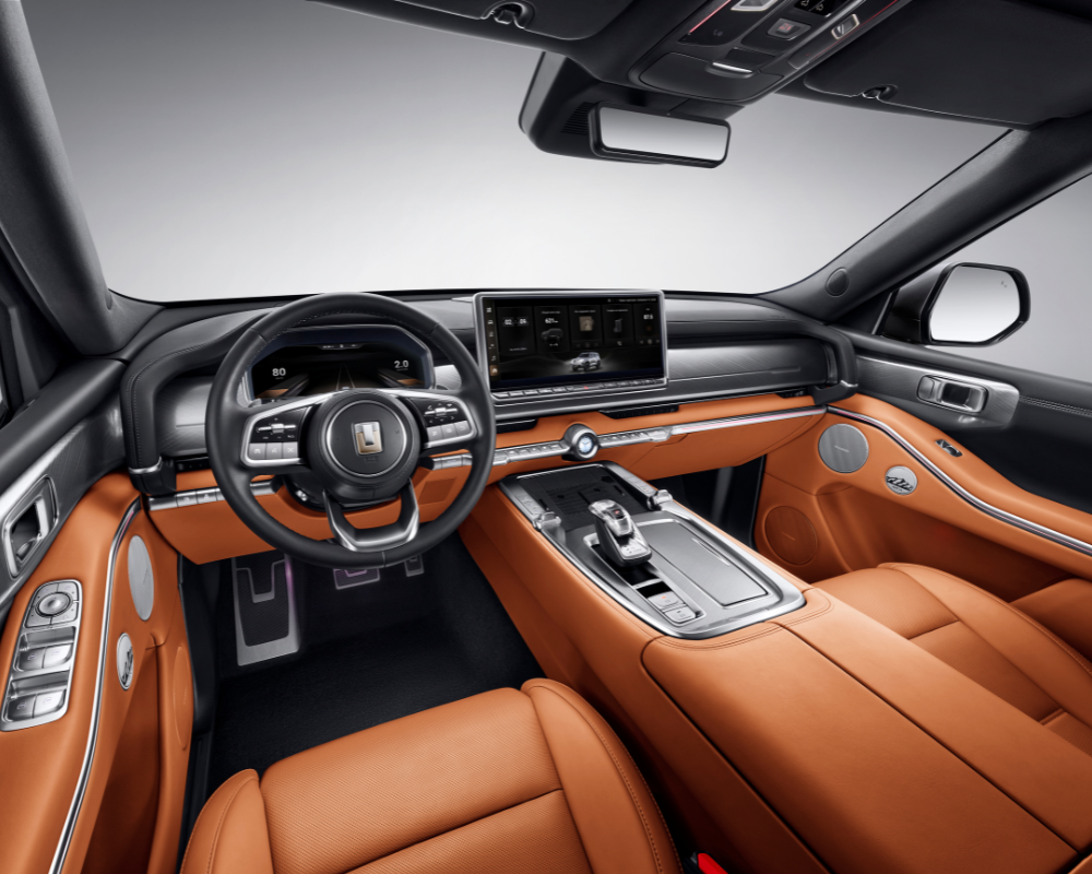 diseño interior TANK 700 PHEV 4X4